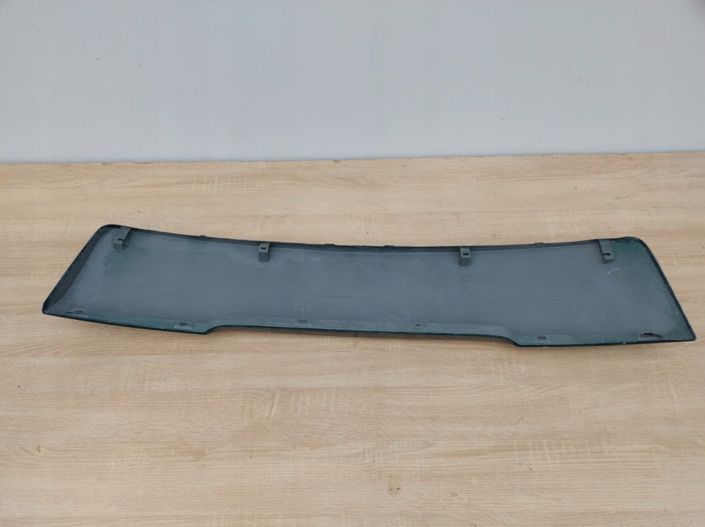 фото №2, Toyota yaris verso молдинг крышки задняя накладка