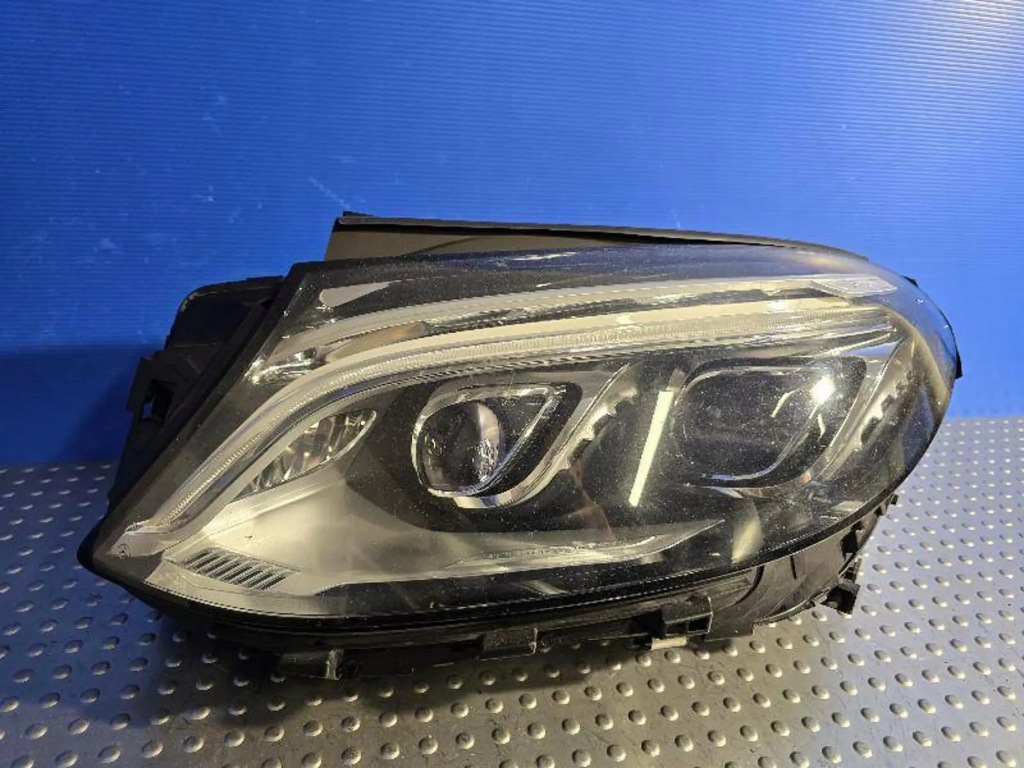 Купити Mercedes gle ils a1669067502 лампа передня перед ліва