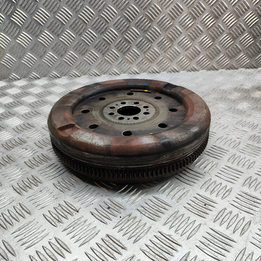 фото №6, Volkswagen passat b8 2020 колесо маховик