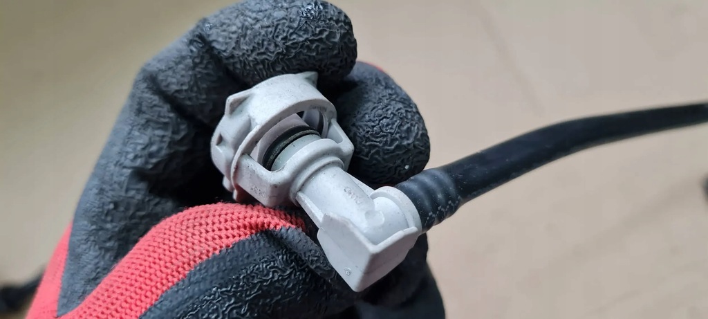 фото №10, A4 b9 8w шланг трубка wody 2.0 tdi 8w0121081ar a5 8w