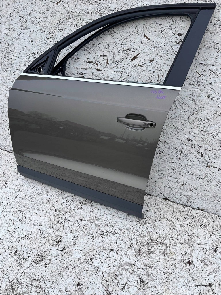 фото №1, Q3 8u lift дверь левая передние перед золотой lw8z