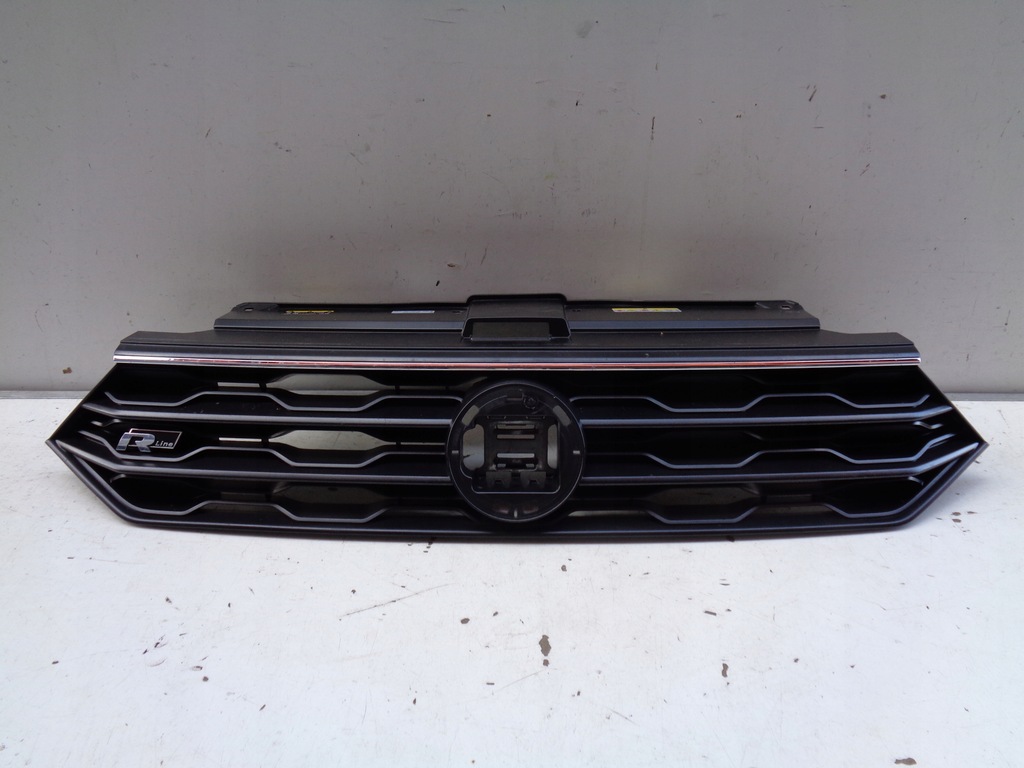 фото №1, Решітка радіатора решітка радіатора vw t-roc 2ga 17- r-line