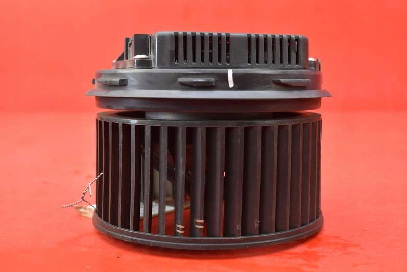 фото №5, Воздуходувка вентилятор обдув eu 4m5h-18456-cd volvo s40 v40 2 ii 04-07