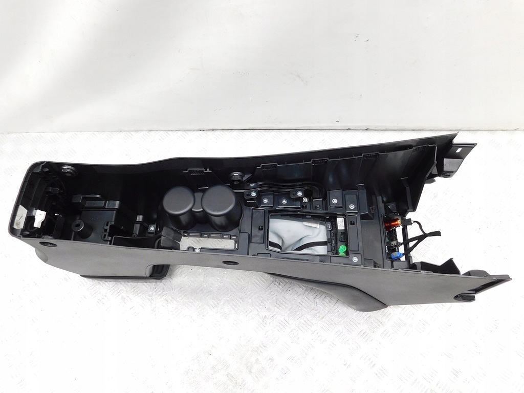 фото №10, Підлокітник тунель середній - mg zs suv 2017- europa