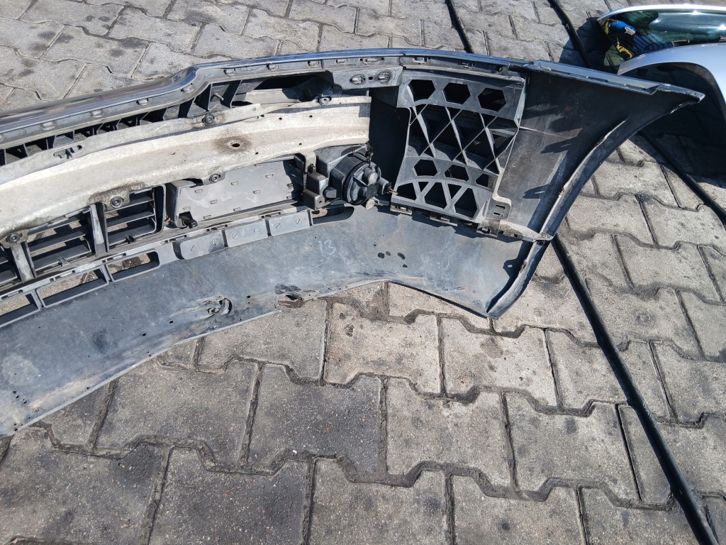 Бампер перед audi a4 b5 рестайлінг  протитуманні фари Оригінал