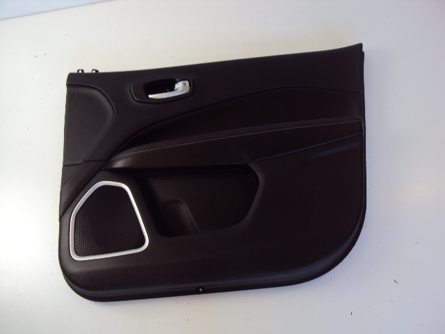 фото №1, Обивка дверь правый перед jeep compass 2017-