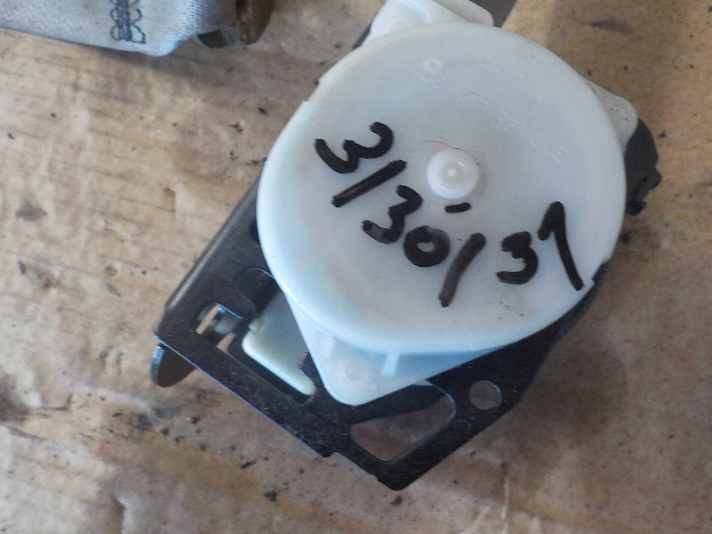 фото №6, Nissan xtrail 2.2d pas безопасности правый задняя