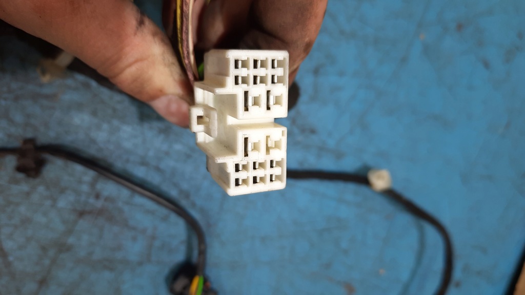 фото №5, Джгут двері лівий перед 30623389 volvo s40 i 00-04