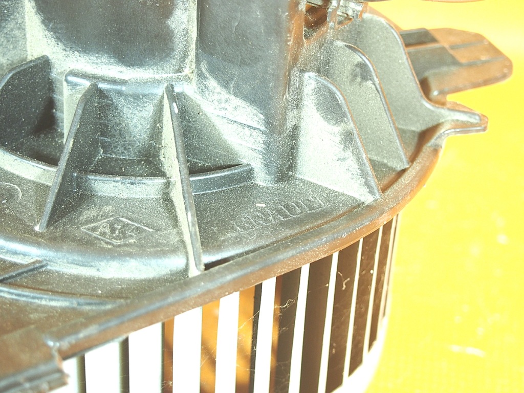 Renault kangoo 2 2010r вентилятор вентилятор 177830000 Оригінал