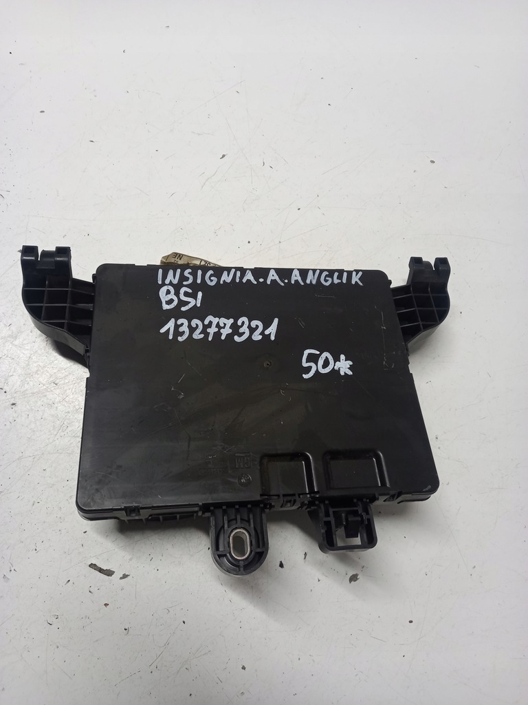 фото №1, Коробка запобіжників bsi 13277321 opel insignia