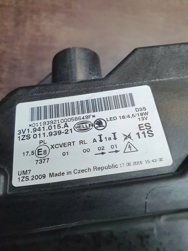 фото №11, Лампа перед ліва ксенон led skoda superb iii 2015-