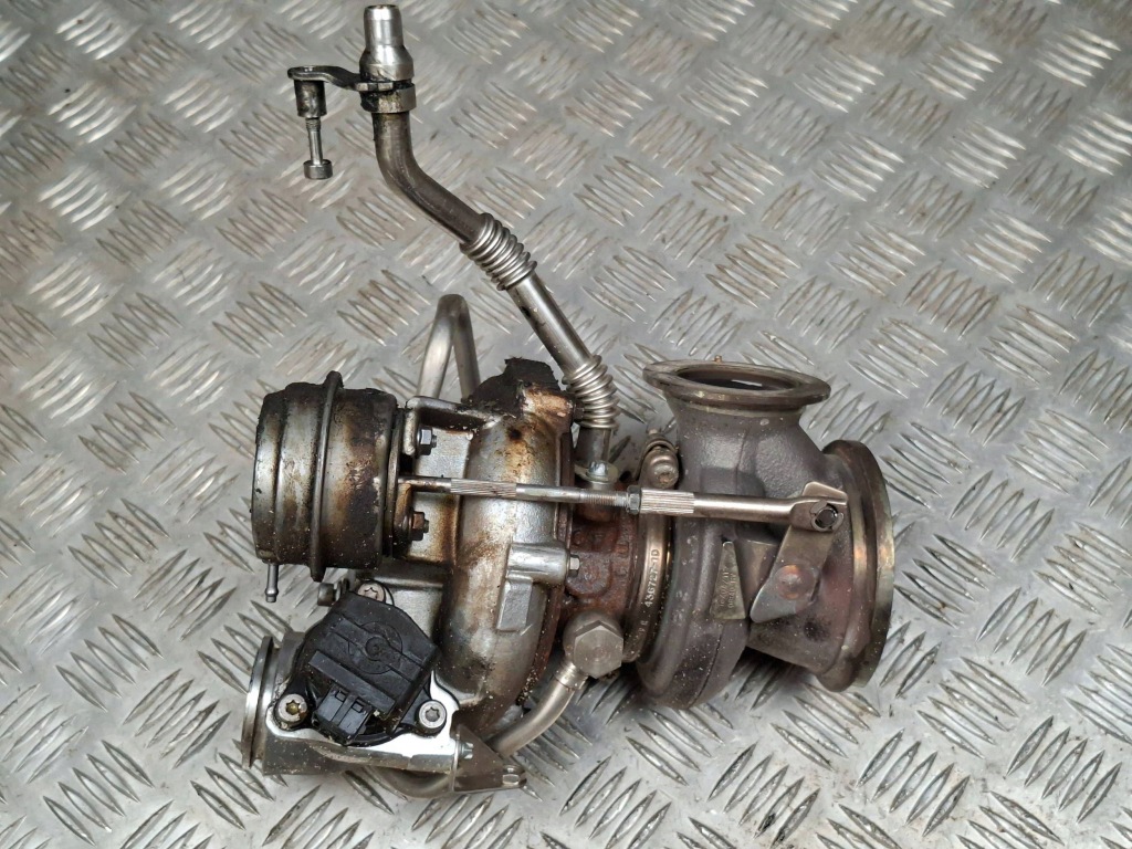 фото №1, Bmw 7 f01 f02 f03 f04 2012 турбина