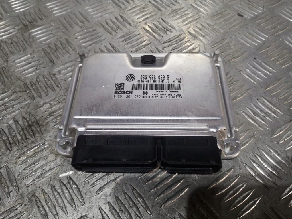 фото №1, Бортовий комп'ютер двигуна volkswagen touran i 2.0 caddy