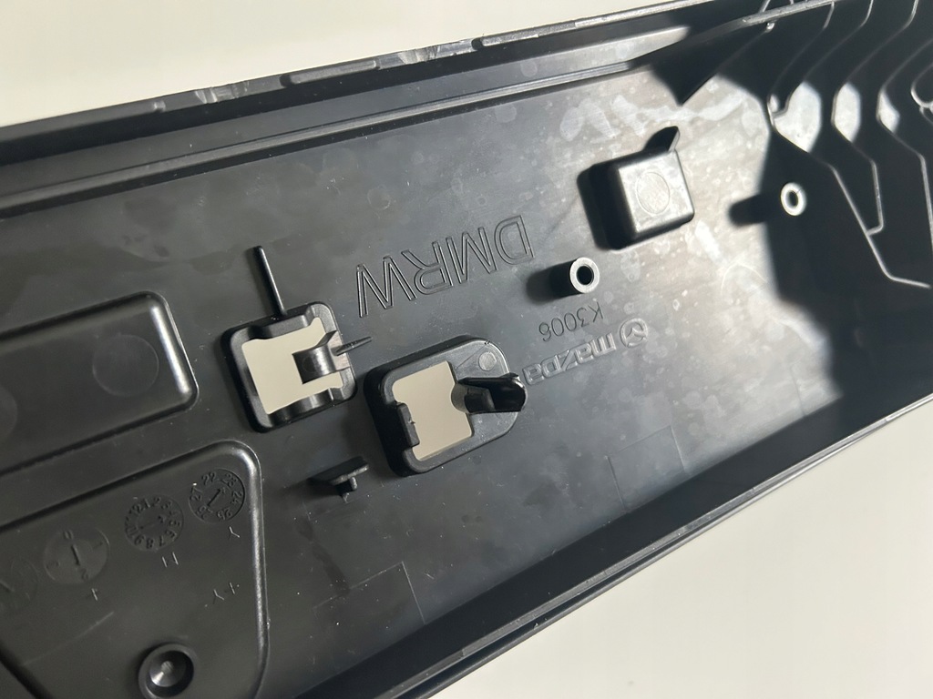 фото №13, Mazda 2 demio 4 iv lift 2023-- основание номерного знака 52x12cm dmrw оригинал