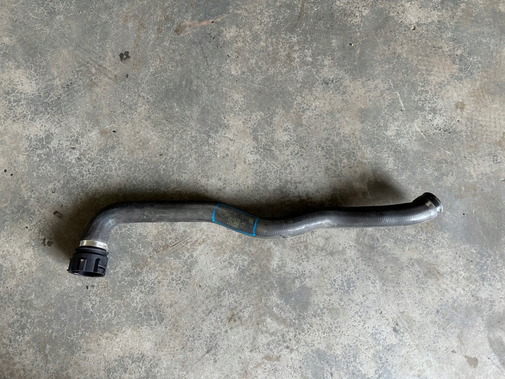 Купить Mini cooper r56 пабтрубок  труба воды 163835