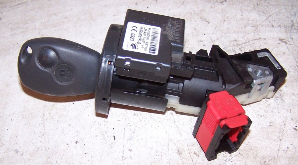 фото №1, Замок зажигания ключ 285910001r trafic iii 14-