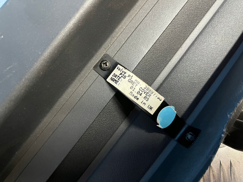 фото №9, Volvo xc90 i шторка багажника