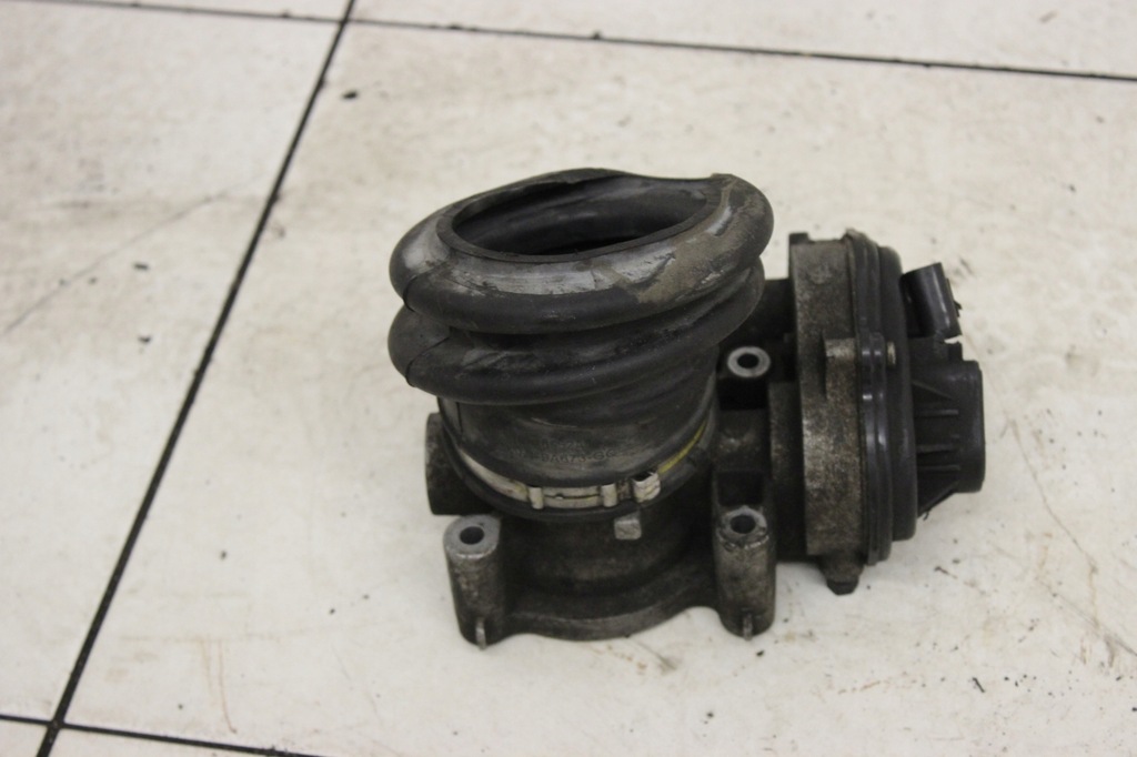 фото №5, Дроссельная заслонка volvo v50 2.0 b