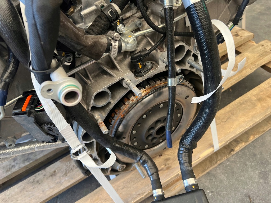 фото №8, Ferrari f8 двигун двигун kompletny двигун v8 двигун з номером f154cg