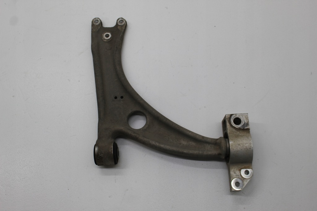 фото №1, Audi q3 8u lift важіль перед 3c0153d