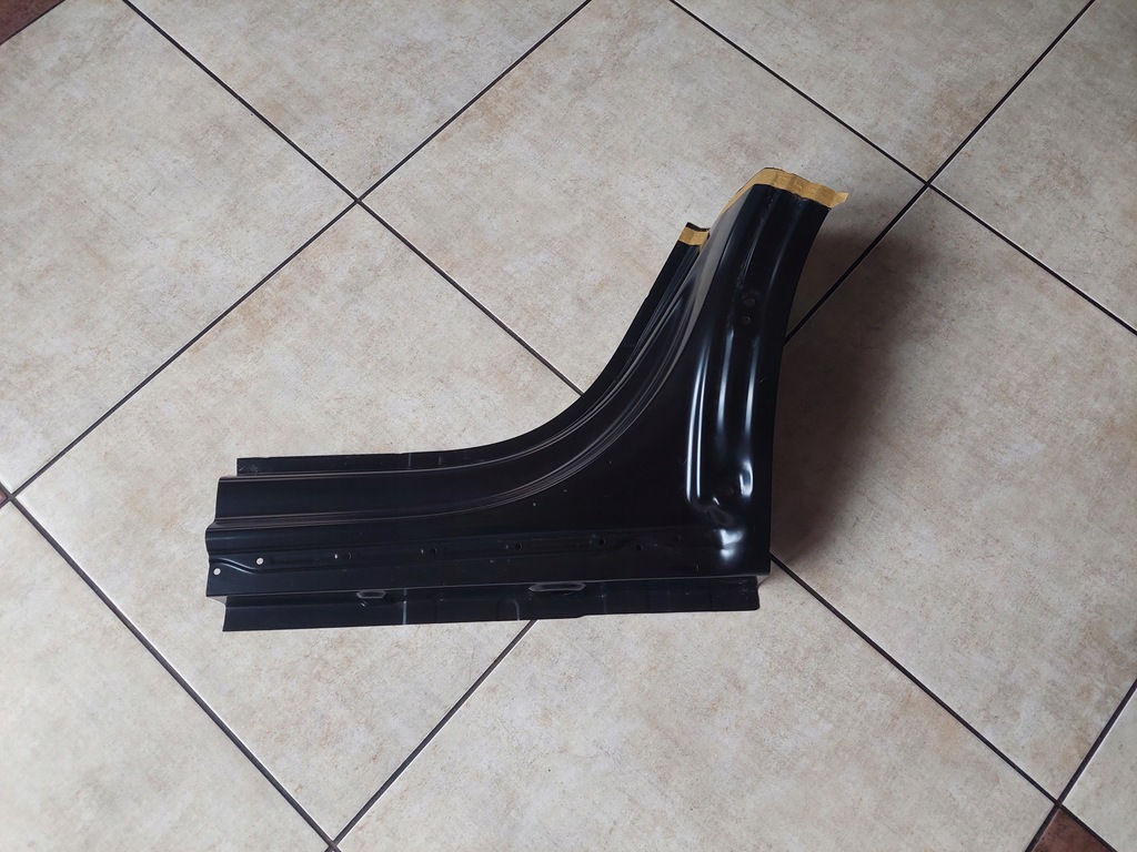 фото №1, Лівий поріг - обшивка - audi q3 ii - 83a