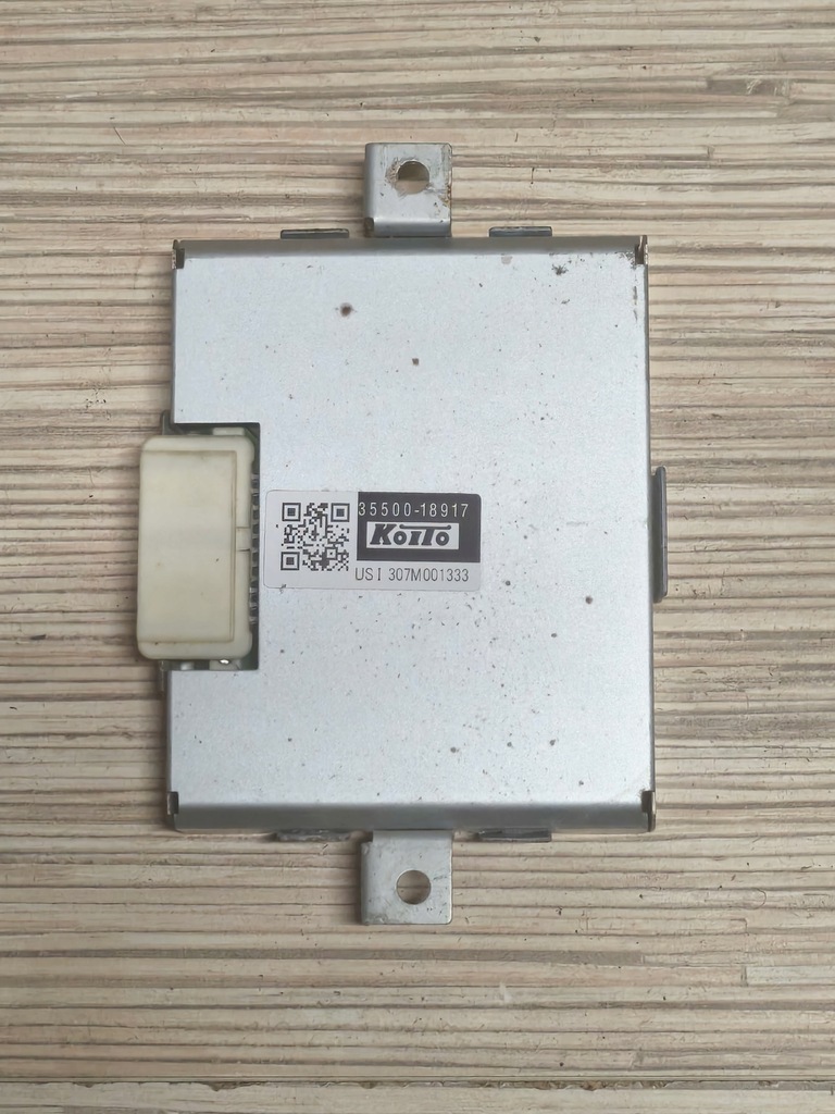 фото №1, Toyota avensis t29 iv 4 модуль led 35500-18917