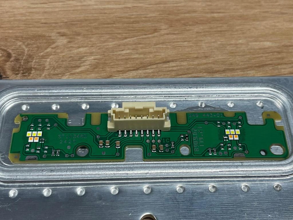 фото №7, Full led drl левый 6311 5a64445 10led 8pinów do bmw seria x1 u12 u11 europy