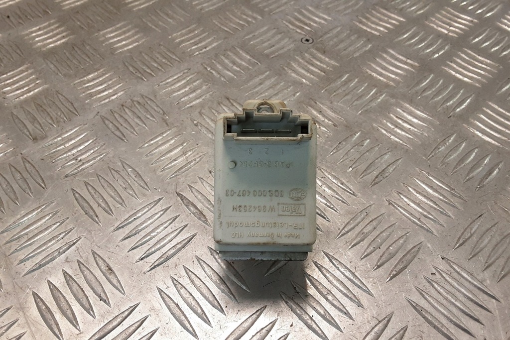 фото №1, Реле вентилятора отопителя mini cooper r50, r53 w964253h 1.6l