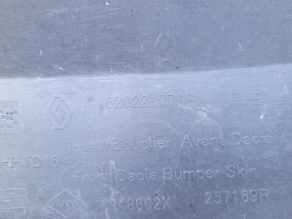 фото №13, Dacia duster ii 2 | бампер перед передній 620221776r | 0343