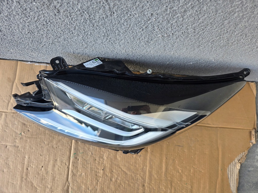 фото №1, Toyota aygo x 21- лампа перед передняя левая 0h-33