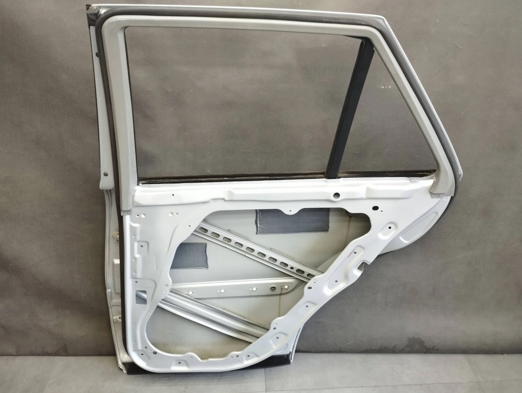 фото №6, Mercedes ml w164 двері праве задня 775