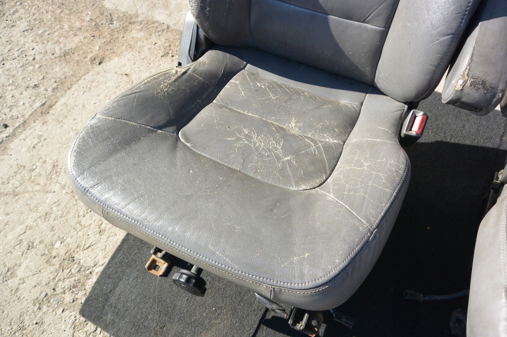 фото №8, Сиденье правый левый кожа пневматический подлокотник mitsubishi pajero ii kpl
