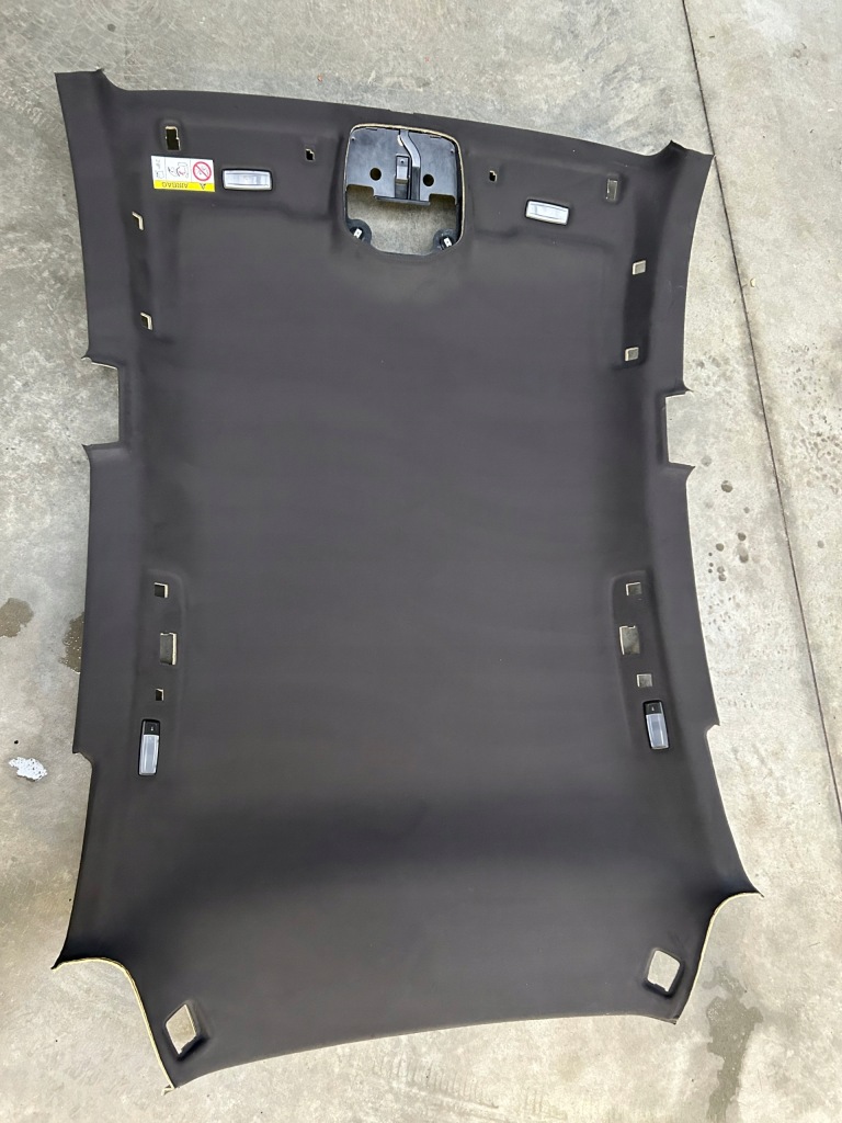 фото №1, Потолок czarna maserati levante