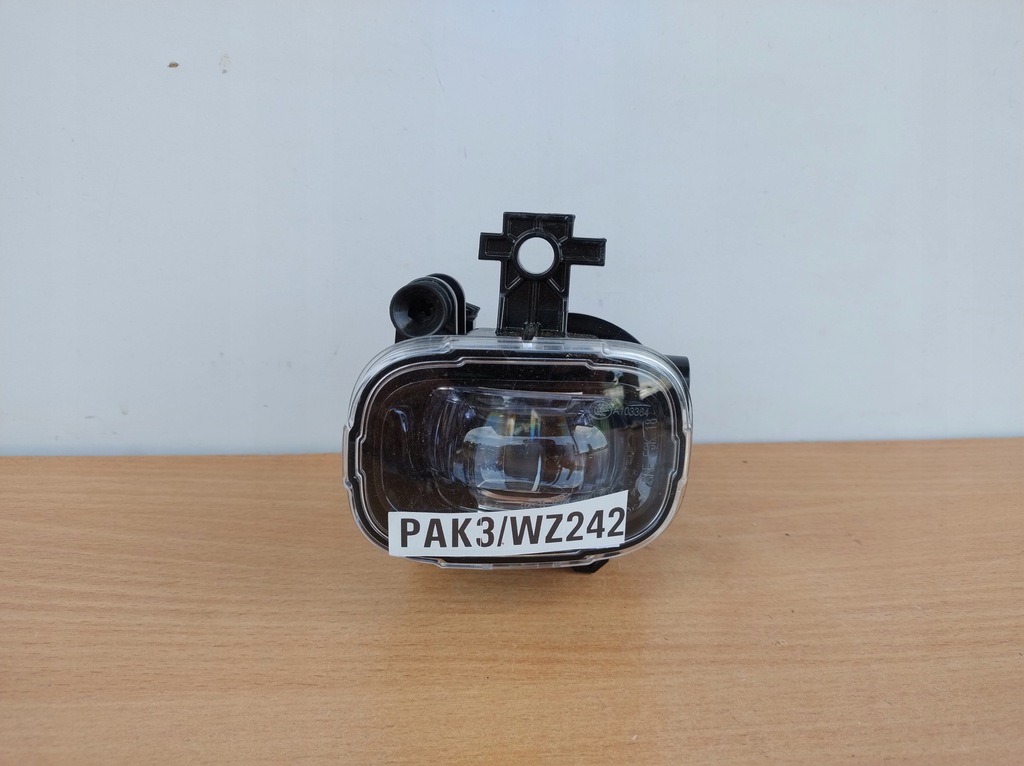 фото №1, Левый противотуманная фара led drl новый оригинал renault clio 5 v megane pak3/wz242