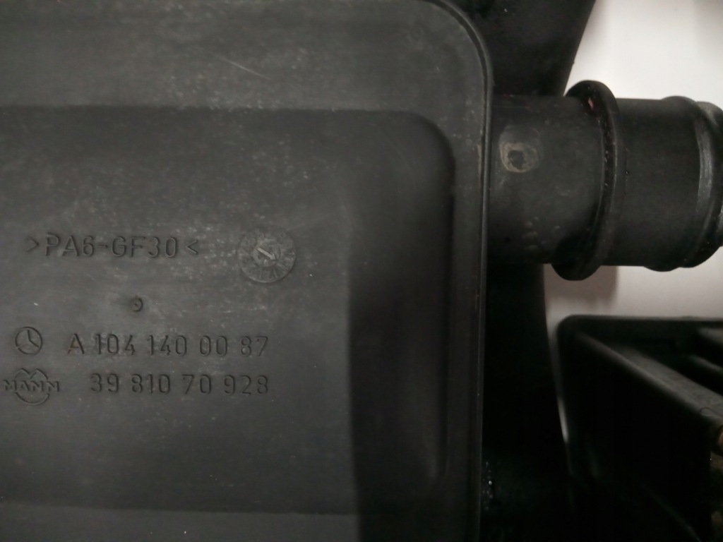 Колектор впускний  2.8 3.2 mercedes c w202 e w204 w140 w124 1041404501 Доставка