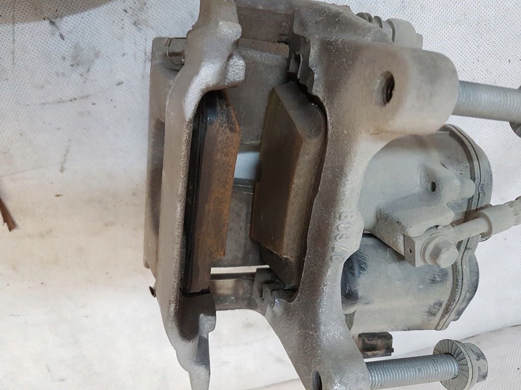 фото №7, Audi q7 4m 2021 комплект диск i суппортов q8 sq7 etron перед 375mm задняя 350mm