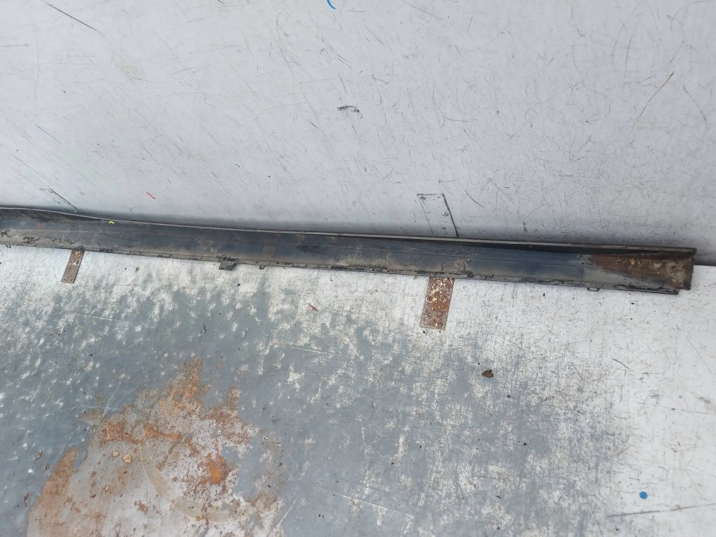 Audi a3 8v5 седан s-line ліва молдинг поріг накладка поріг Доставка