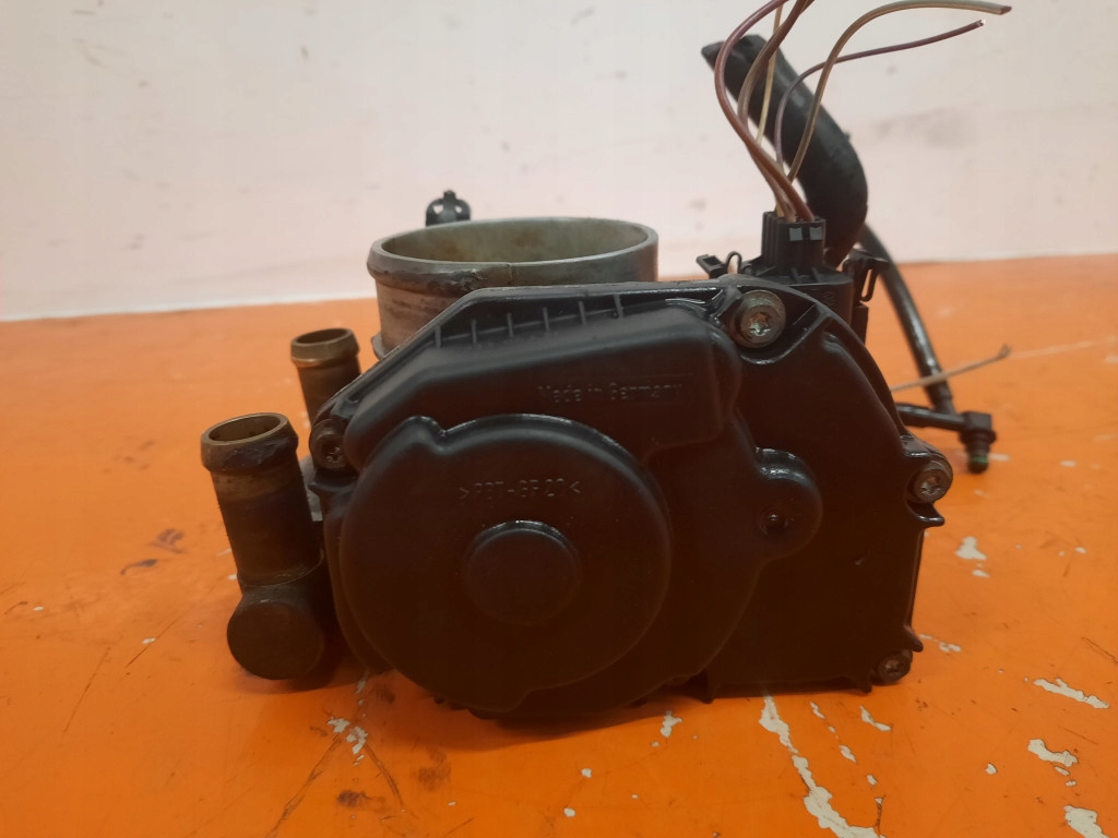 Audi a4 b5 1.8mt 94-99 преобразователь 058133063h Недорого