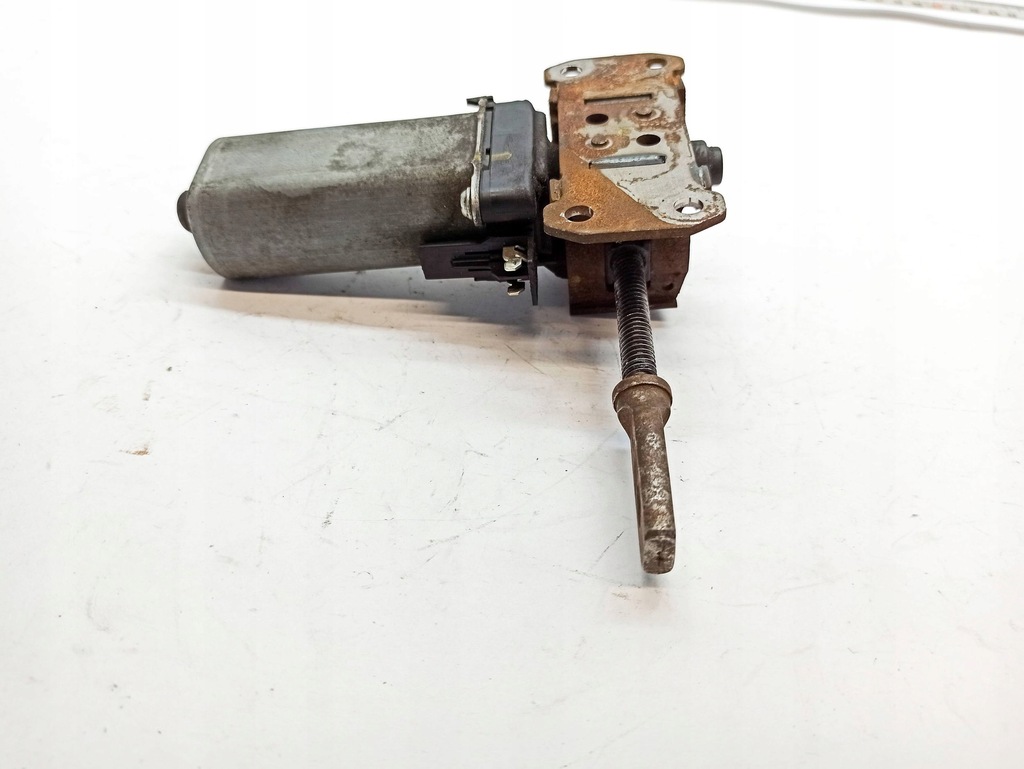 фото №11, Audi a4 s4 b8 8k 2009 перед сторона правая моторчик регулировки сиденье