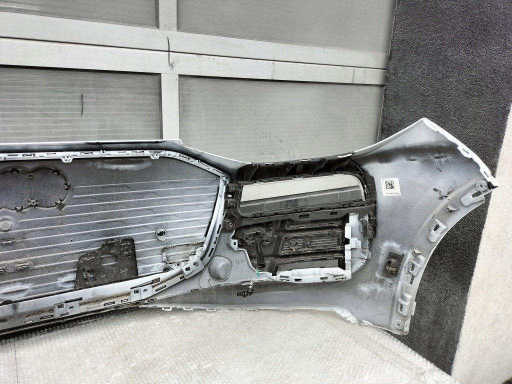 Audi q6 e-tron бампер передний szczecin -gorzów-poznań 3211 в Украине