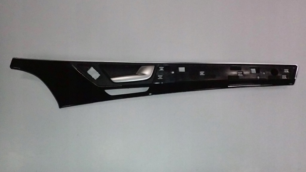 фото №1, Молдинг дверь перед piano 4h0867102 audi a8 s8 d4