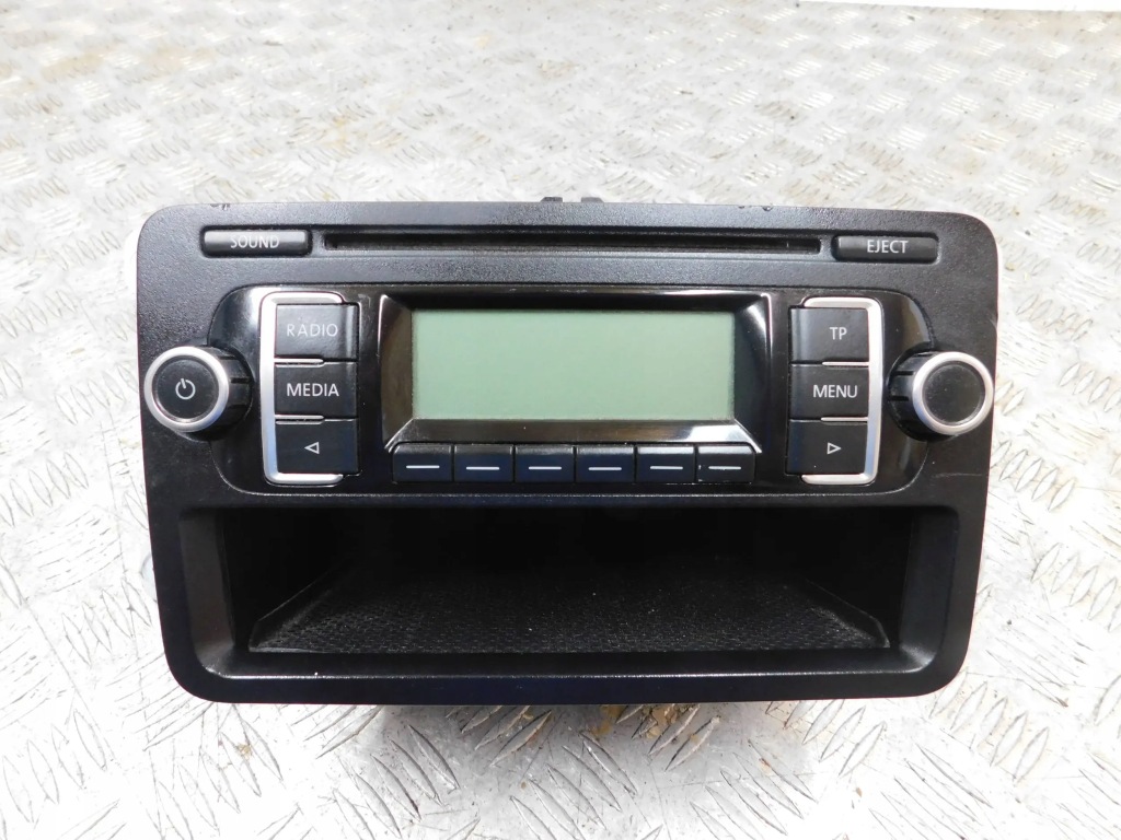 фото №1, Радіо 1k0035156a vw golf vi