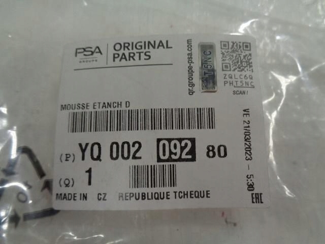 фото №7, Citroen c3 aircross пена губка заглушка шумоизоляция жабо правое nowe