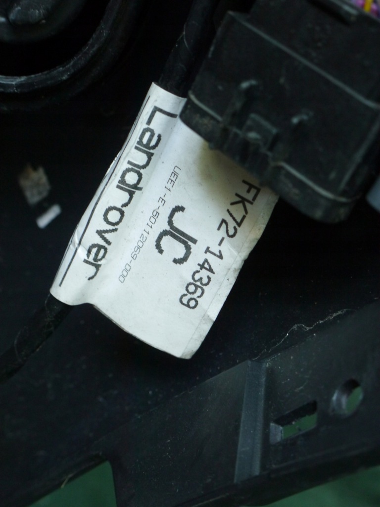 фото №11, Бампер kompletny з камера 6pdc land rover discovery sport l550 jlr 2014-19