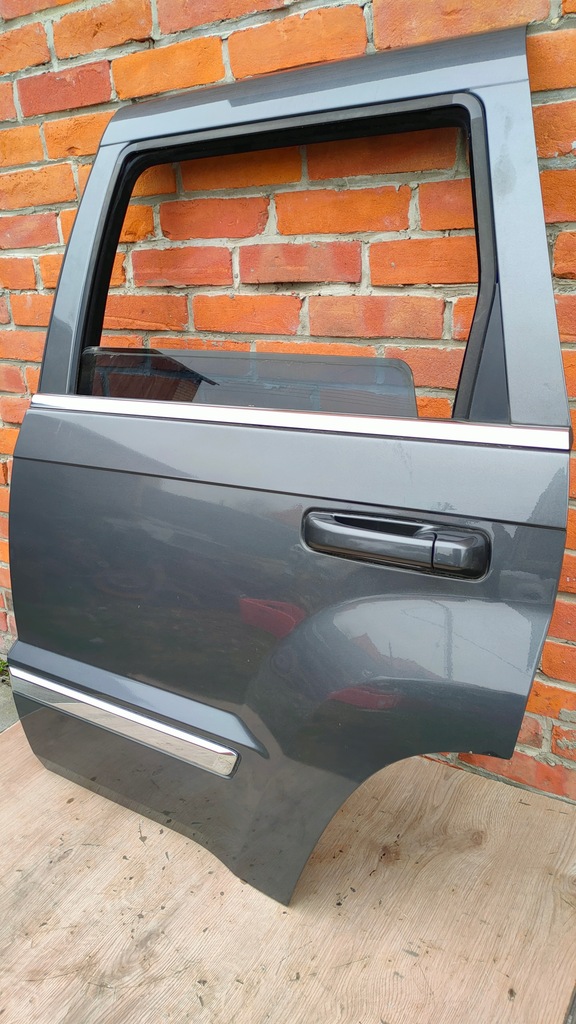 фото №7, Jeep grand cherokee wk 5-10 дверь левый задняя