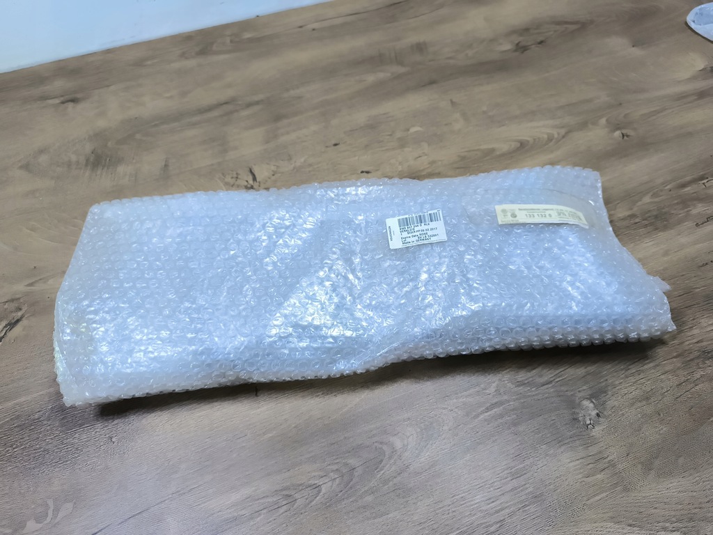 фото №1, Audi a4 b9 пластик защита стойка правая 8w0867244d