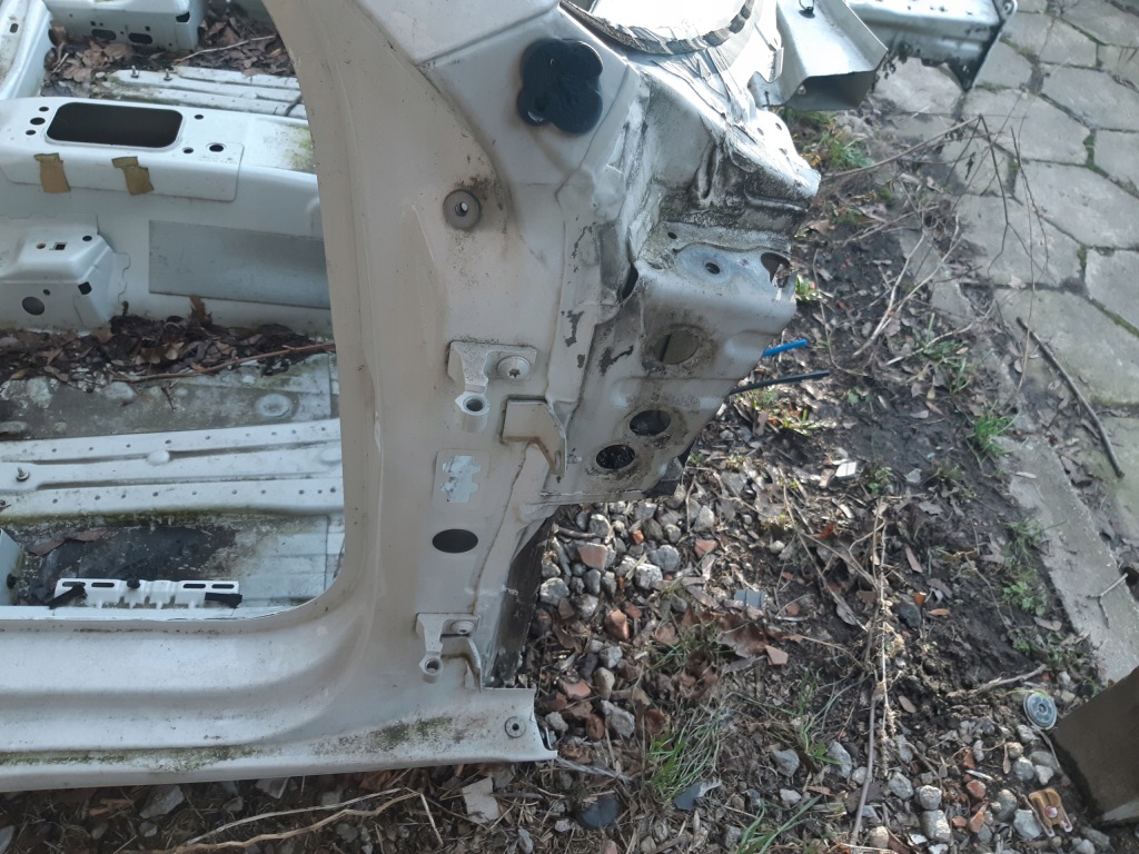 фото №1, Skoda octavia iii 5e чверть поріг правий блок двигуна