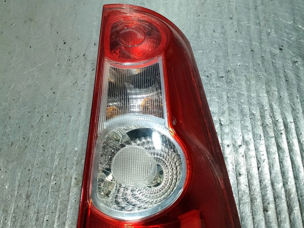 фото №1, Лампа задня права dacia logan