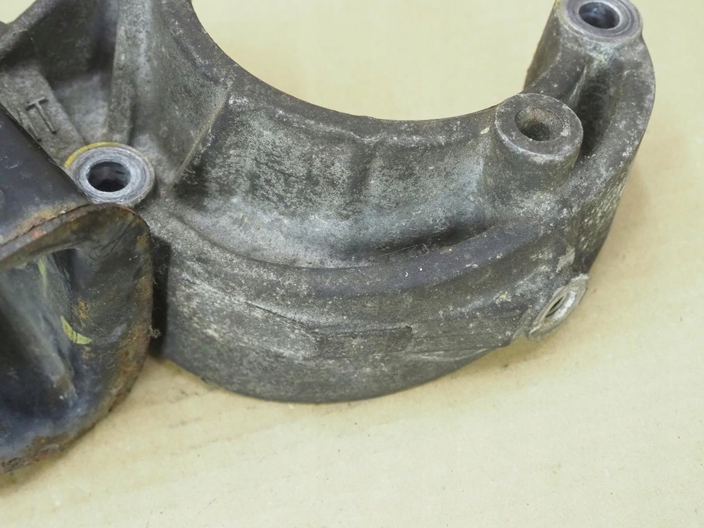 фото №11, Кронштейн двигуна suzuki swift mk6 2008r m13a 1.3 16v