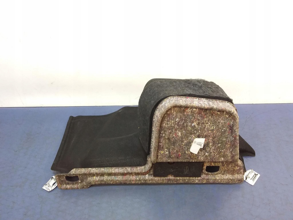 фото №4, Audi a8 d4 long оббивка обшивка багажника лівий